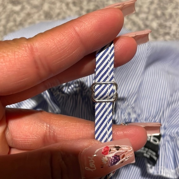 Bebe 3/4 cold shoulder Blouse - Picture 7 of 7